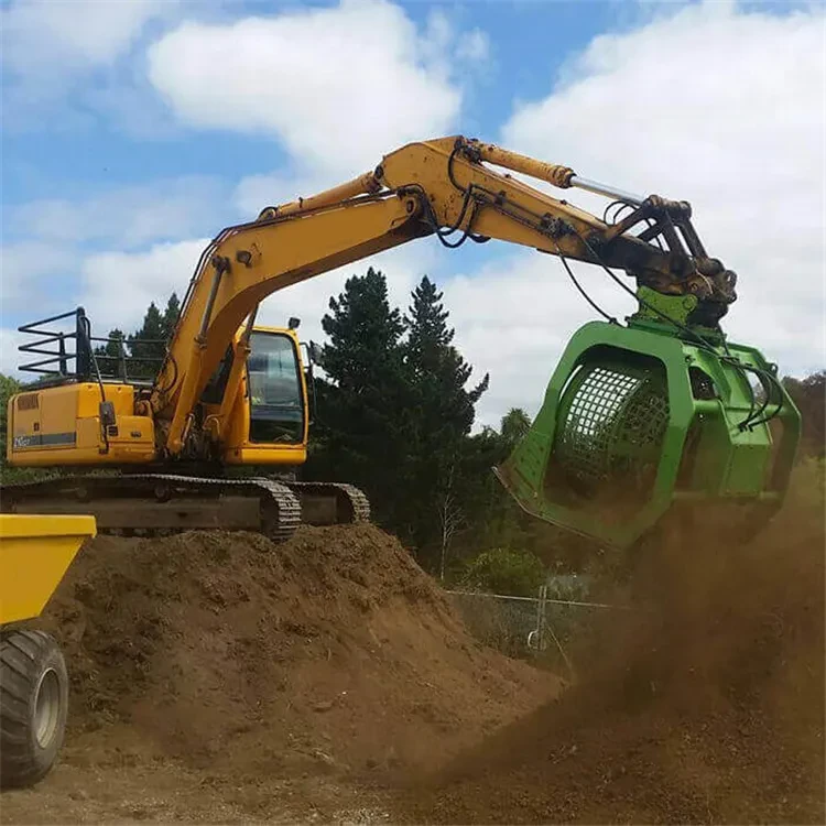 Soil screening with a rotary screening bucket